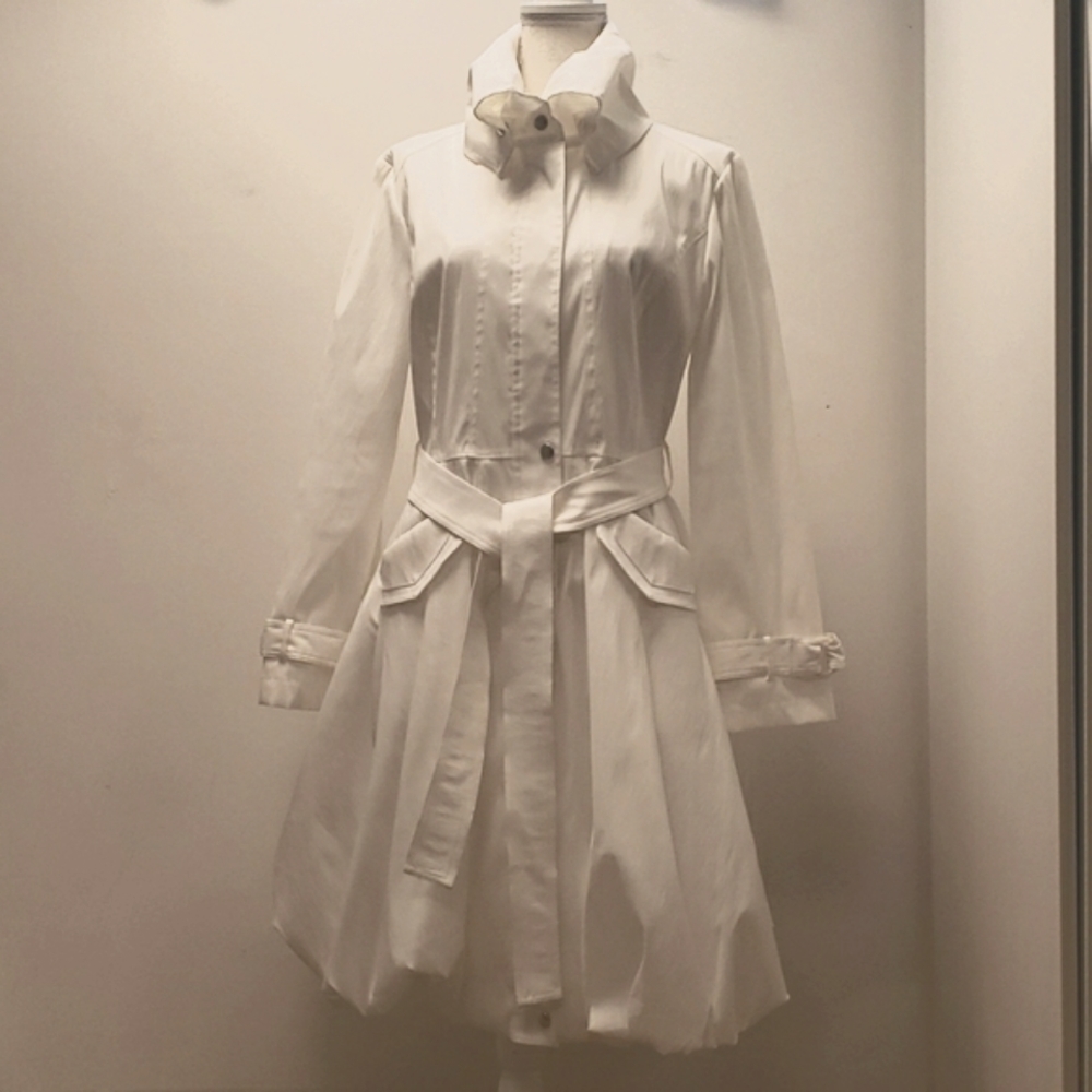 Gorgeous and unique Trench Coat Sz S